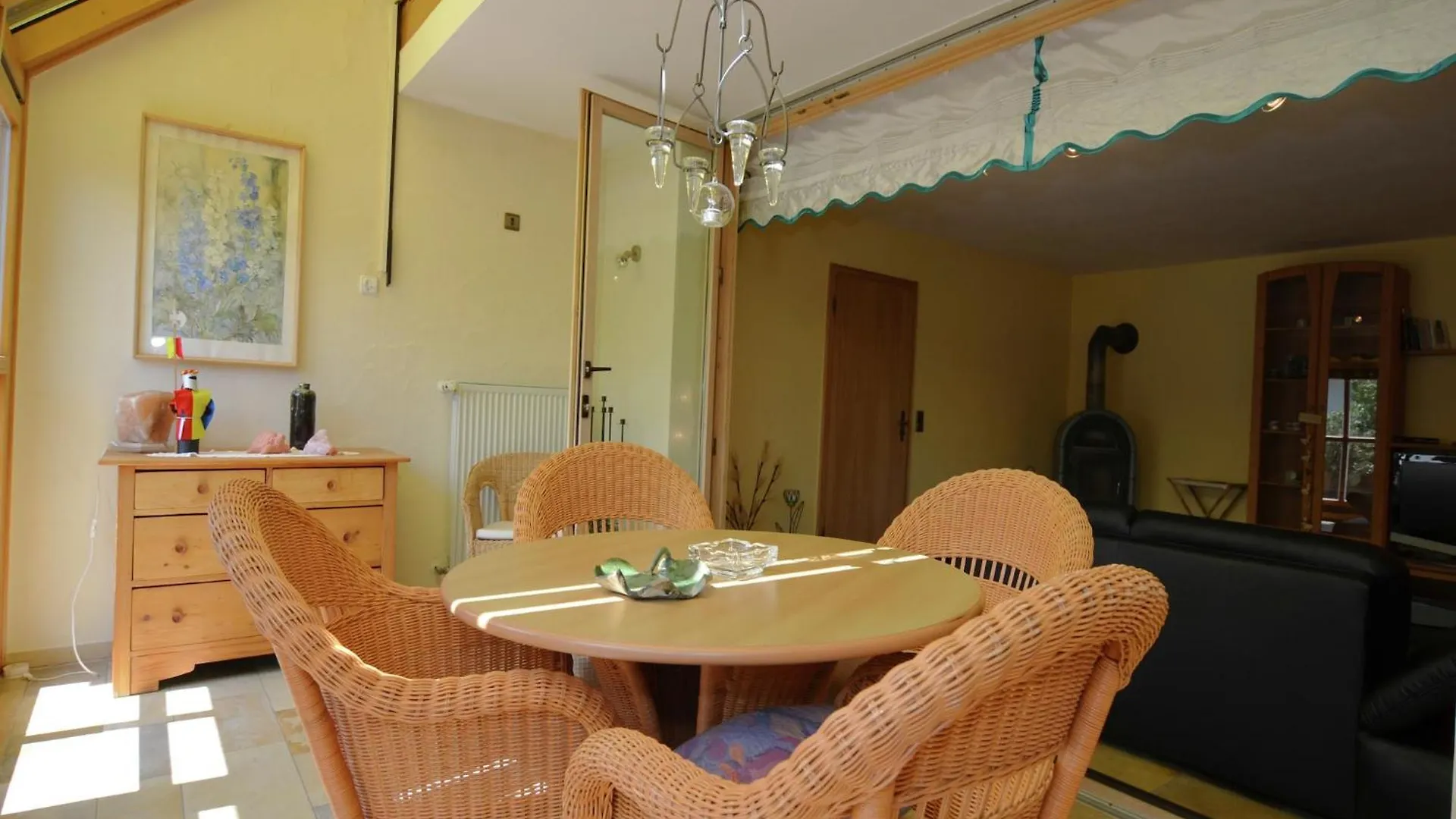 Homely Apartment In Riedenburg Prunn Near Forest With Bbq 0*,